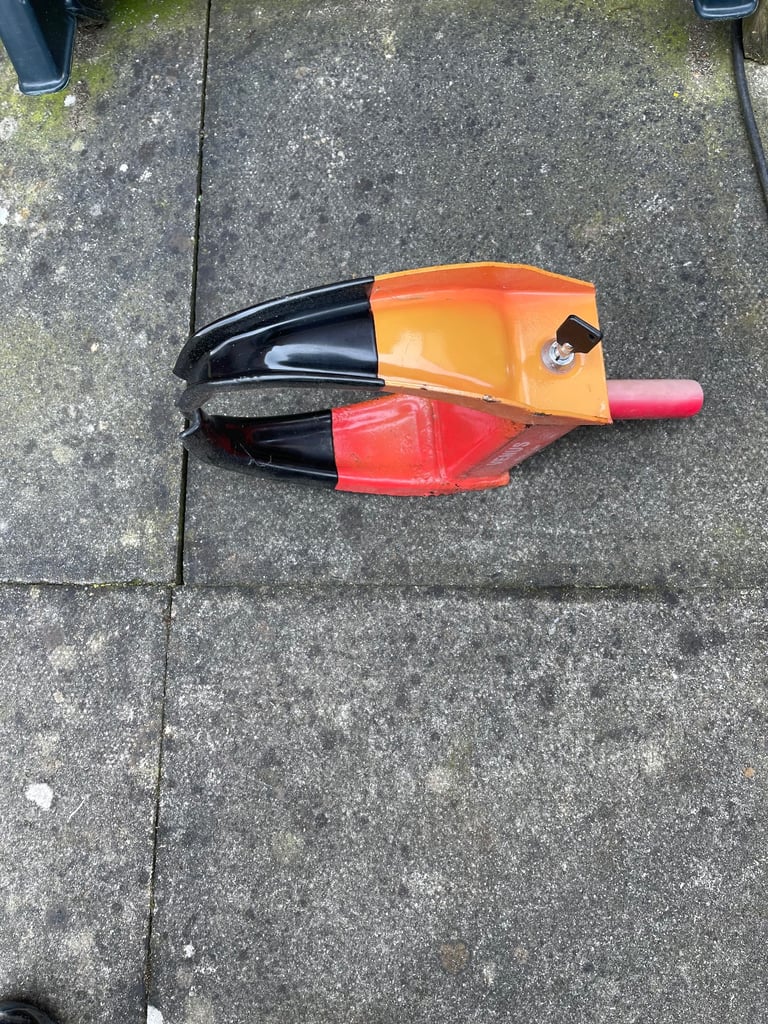 Venus caravan wheel lock 
