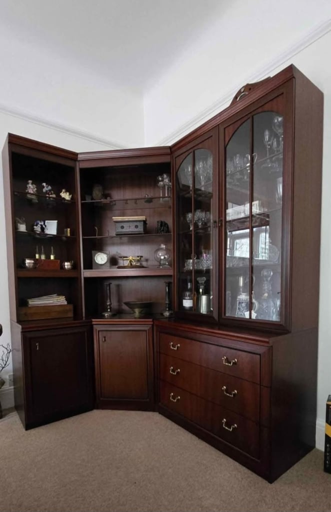 FREE Wooden Furniture 