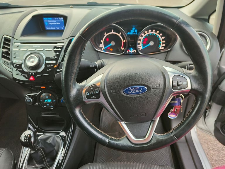 Ford, FIESTA, Hatchback, 2016, Manual, 1498 (cc), 5 doors