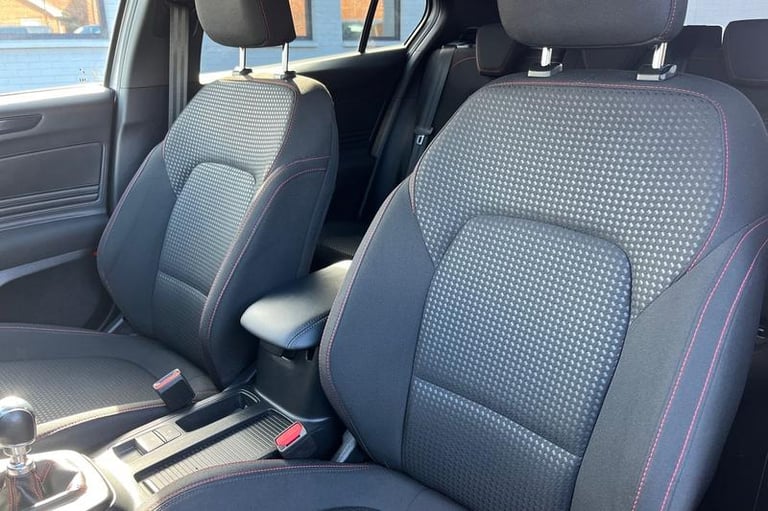 2024 Ford Focus 1.0 EcoBoost Hybrid mHEV ST-Line 5dr, Apple Car Play, Android Auto, Parking Hatch...
