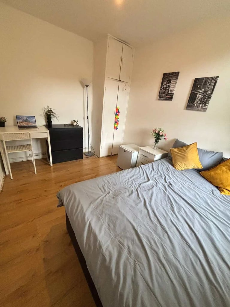 🏡 Double Room – Canary Wharf  PCM 🏡