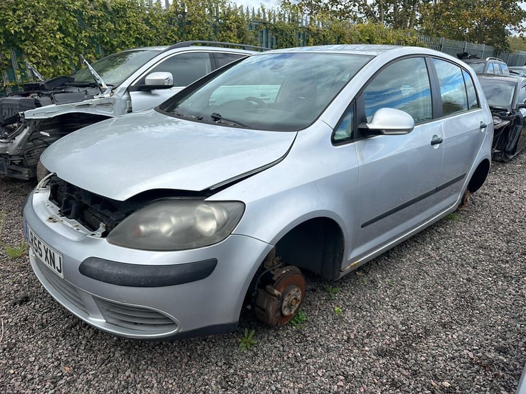 2005 VW VOLKSWAGEN GOLF PLUS SILVER BREAKING SPARES PARTS
