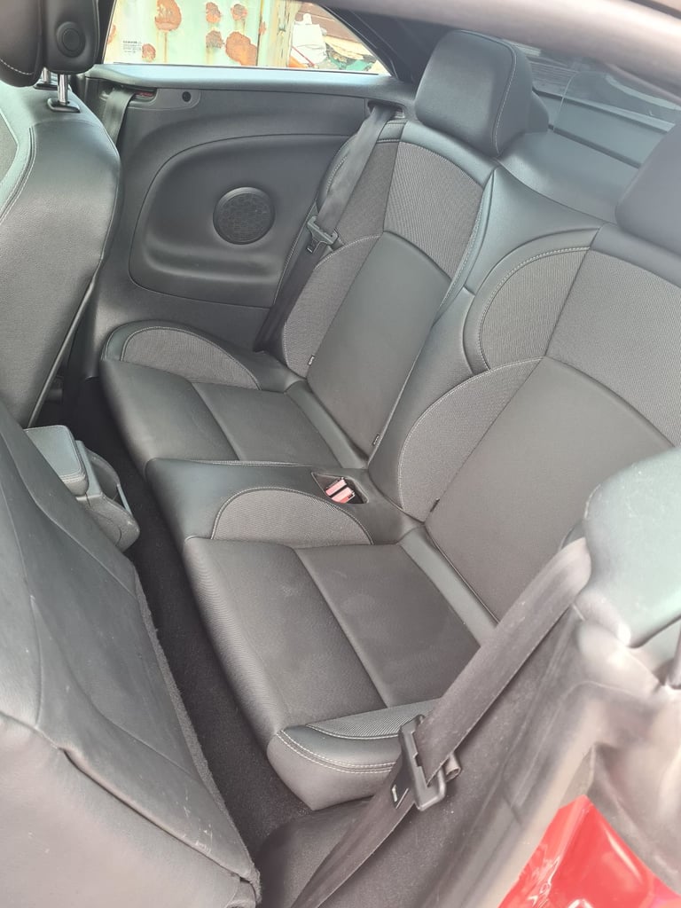 Renault, MEGANE, Convertible, 2012, Manual, 1870 (cc), 2 doors