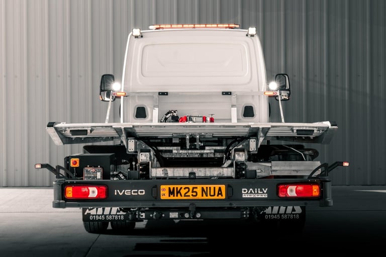 2025 IVECO DAILY 7.2T TILT AND SLIDE RECOVERY TRUCK CAR TRANSPORTER 180BHP