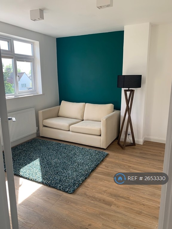 4 bedroom house in London, London, SE9 (4 bed) (#2653330)