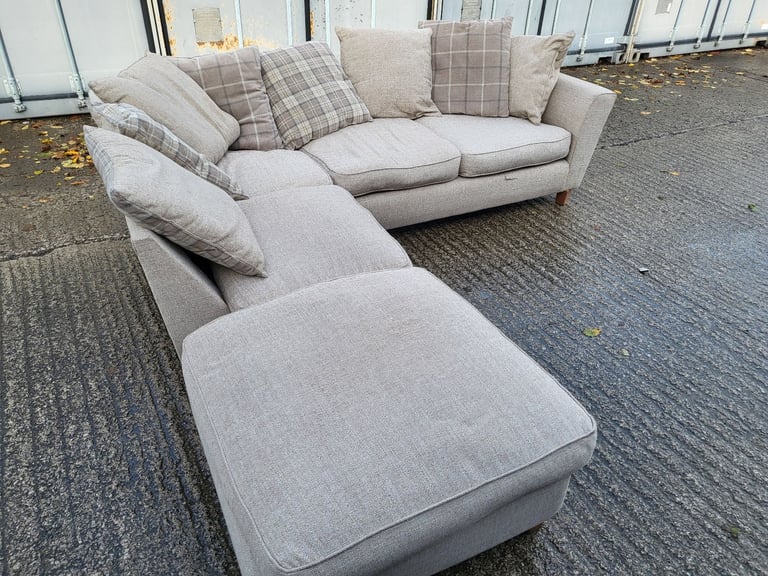 Beige corner sofa, free delivery 