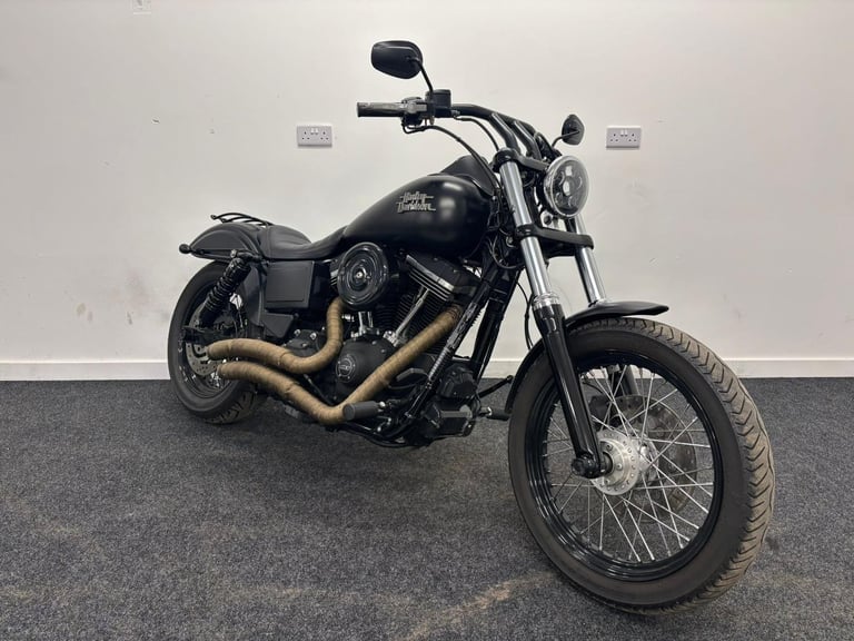 HARLEY DAVIDSON FXDB 103 STREET BOB ** LOW MILES - 2 KEYS - FORWARD CONTROLS **