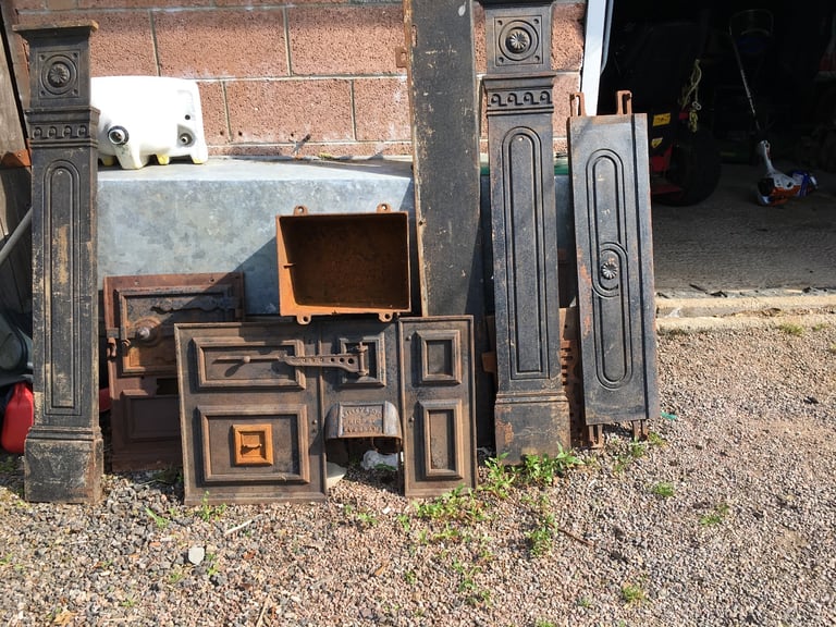 image for Cast Iron Cooking Range