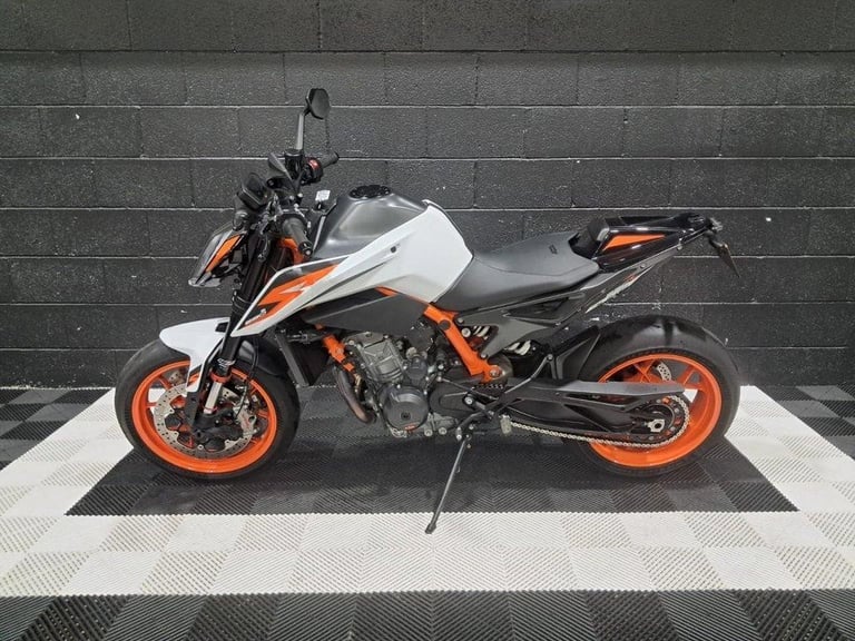 2021 21 KTM 890 DUKE R FINANCE SPECIALISTS APPLY NOW