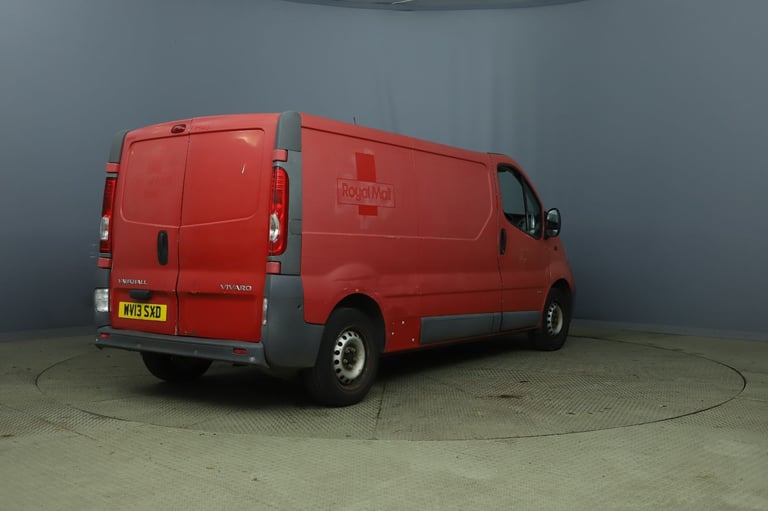 VAUXHALL VIVARO LONG WHEELBASE 6SPEED ECONOMY MODEL LOW MILES NO VAT ONE OWNER 