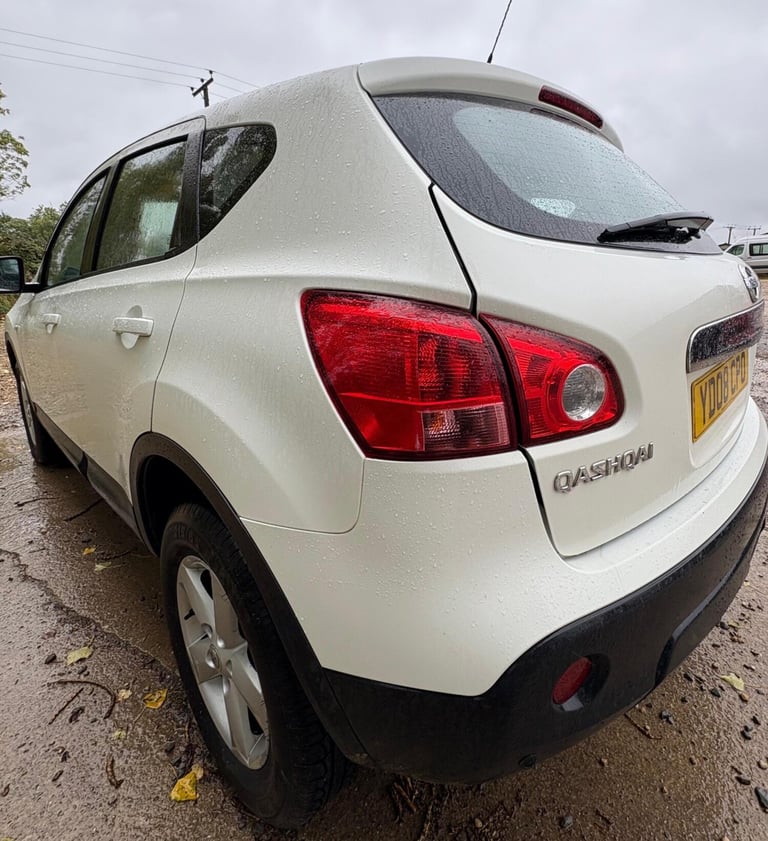  Nissan Qashqai 2.0 Acenta CVT 5dr Petrol Automatic