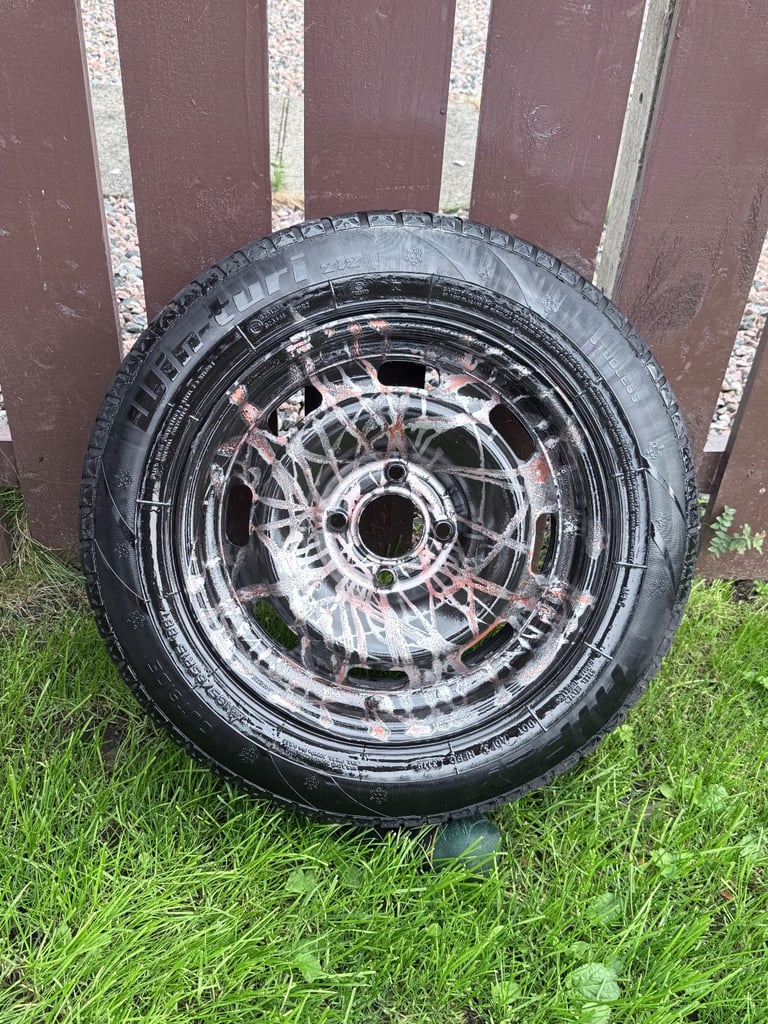 image for 4 wheels with all good tyres 