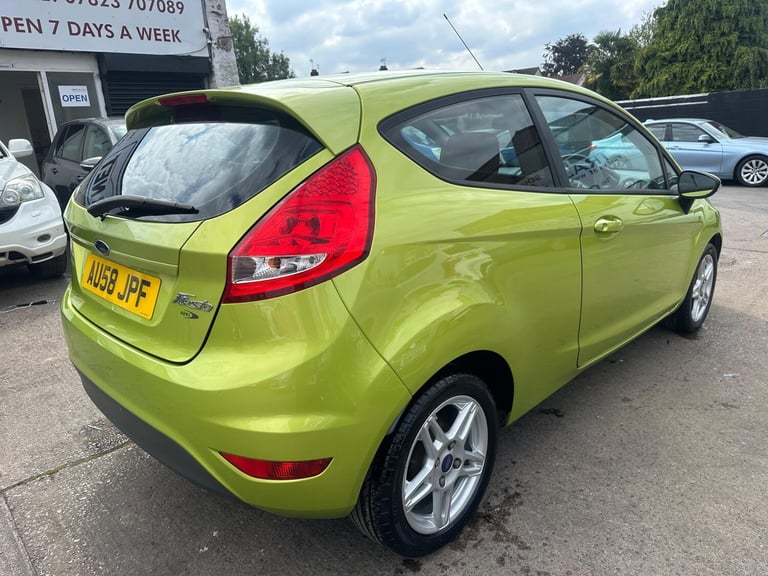 2010 Ford Fiesta 1.4 Edge 5dr Auto HATCHBACK Petrol Manual
