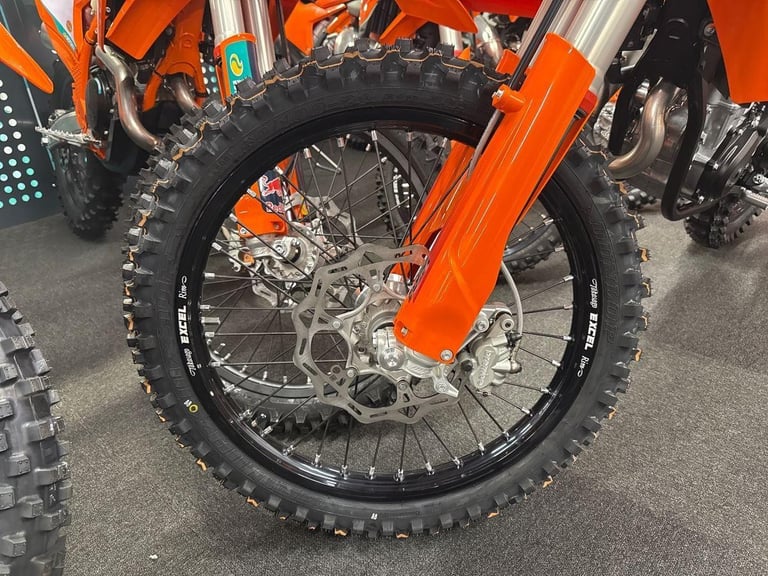2025 KTM Offroad Motorcross 450 SX-F Petrol orange 5 Speed