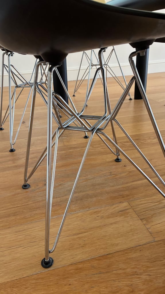 Le Corbusier style LC6 glass top dining table and chairs 
