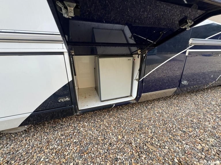 2007 Iveco STRALIS 7 HORSE LEHEL HORSEBOX Diesel Automatic