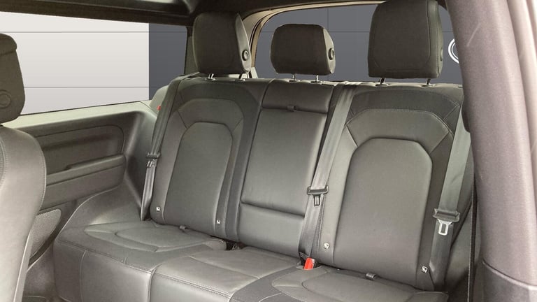 2024 Land Rover Defender 3.0 D250 X-Dynamic HSE 90 3dr Auto Diesel Estate Estate Diesel Automatic