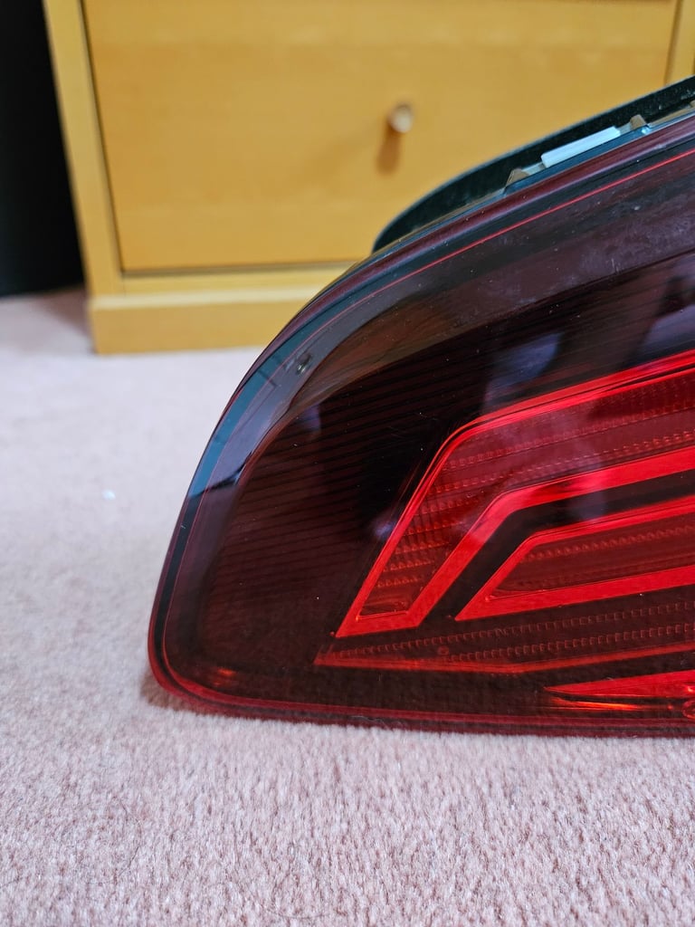 VW Golf 7.5 RIGHT INNER tail light