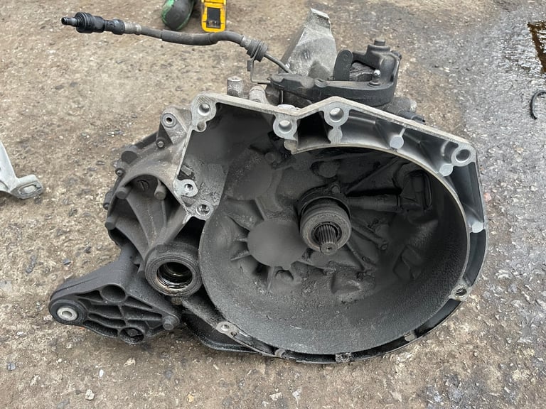 11-17 Ford Focus 1.6Tdci Mk3 6speed AV6R-7002-KG Gearbox