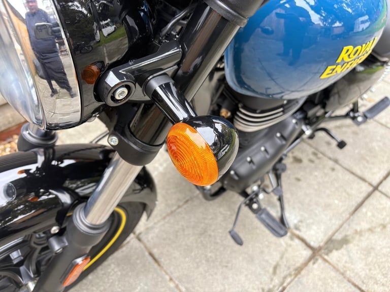2024 / 24 Royal Enfield METEOR 350 £2750 Blue 134 miles.