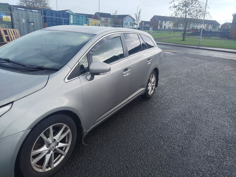 Toyota, AVENSIS, Estate, 2011, Manual, 1998 (cc), 5 doors