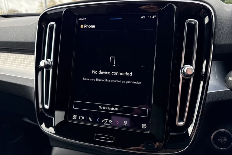 2023 Volvo XC40 2.0 B3 MHEV Plus DCT Auto Euro 6 (s/s) 5dr SUV PETROL Automatic