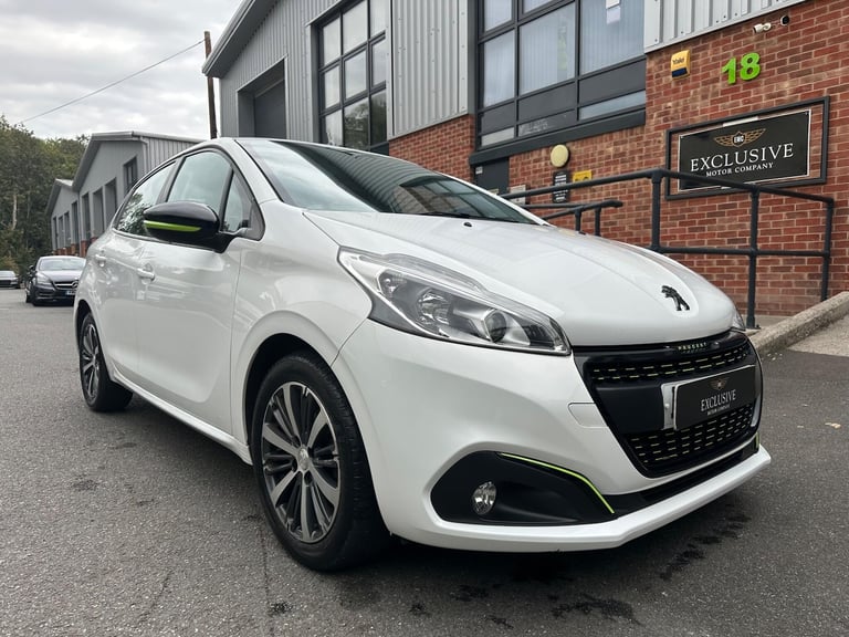 2016 Peugeot 208 1.2 PureTech Active Design Lime Euro 6 5dr HATCHBACK Petrol Manual