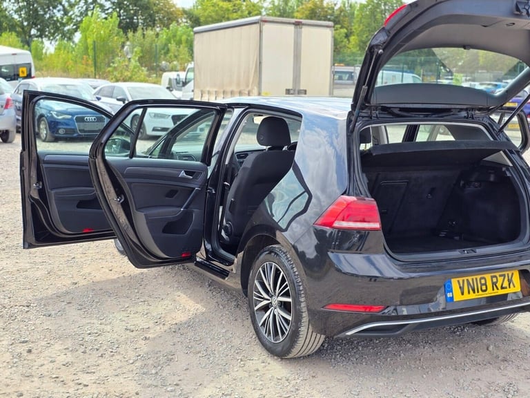 2018 Volkswagen Golf 1.6 TDI SE Nav DSG Euro 6 (s/s) 5dr Hatchback Diesel Automatic