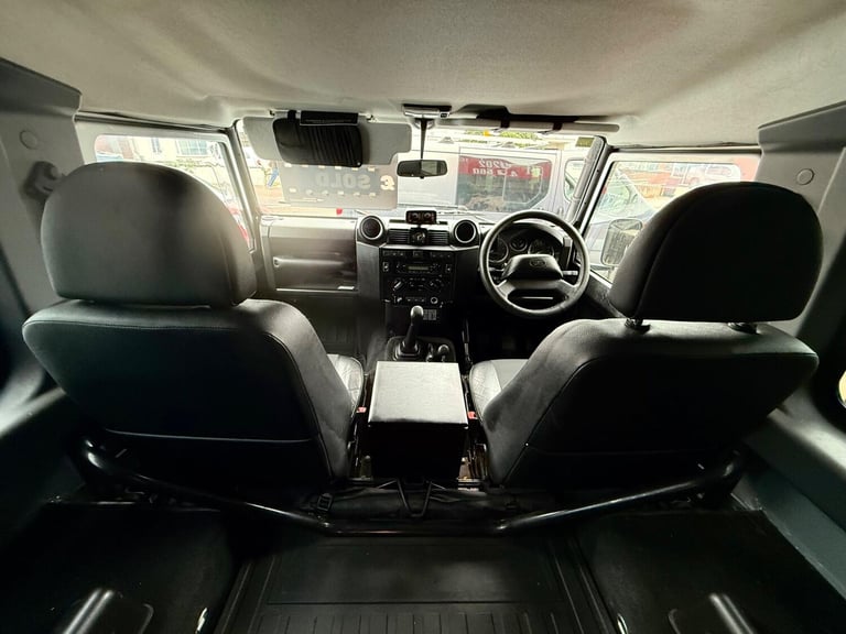 2025 Land Rover Defender 90 2.4 TDCi XS Station Wagon 4WD SWB Euro 4 3dr Diesel Manual