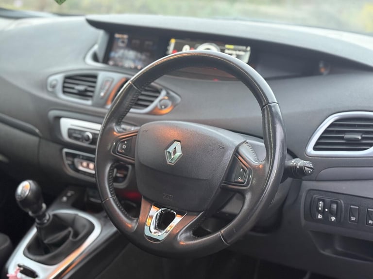 2016 Renault Grand Scenic 1.6 dCi Limited Nav Euro 6 (s/s) 5dr MPV Diesel Manual