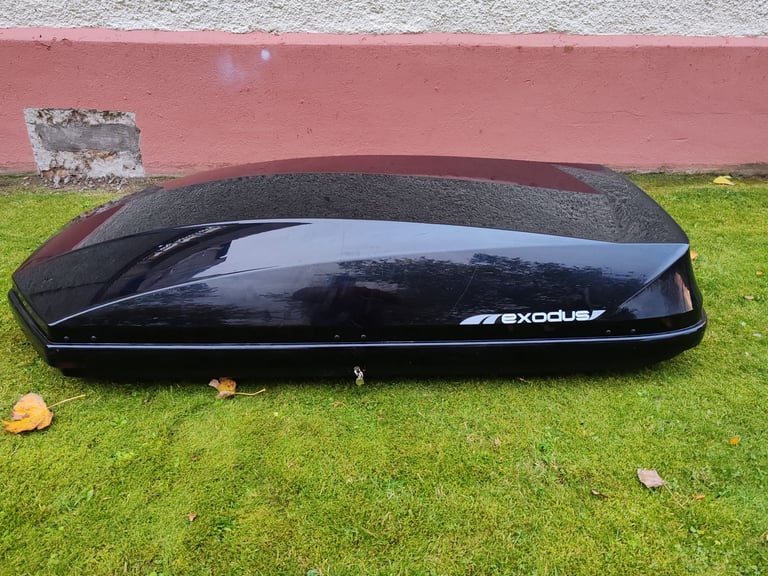XXL Car Roof Box 580l Exodus made by THULE 