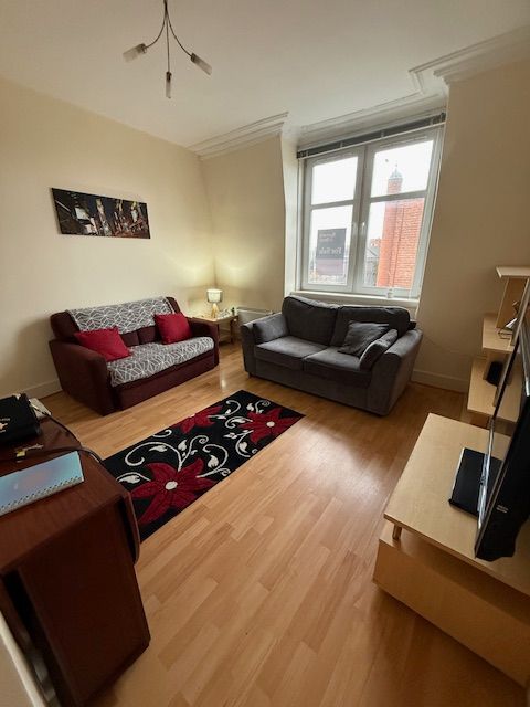 Central 1 Bedroom Flat D/G E/H Part Furnished