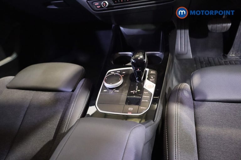 2022 BMW 1 Series 118i [136] Sport 5dr Step Auto [Live Cockpit Pro] HATCHBACK PETROL Automatic