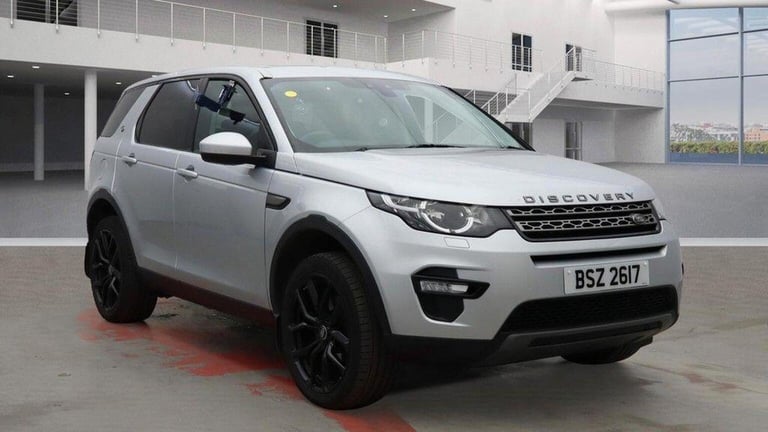 image for LAND ROVER DISCOVERY SPORT 2.0 TD4 SE Tech 4WD Euro 6 (s/s) 5dr (5 Seat) 2017