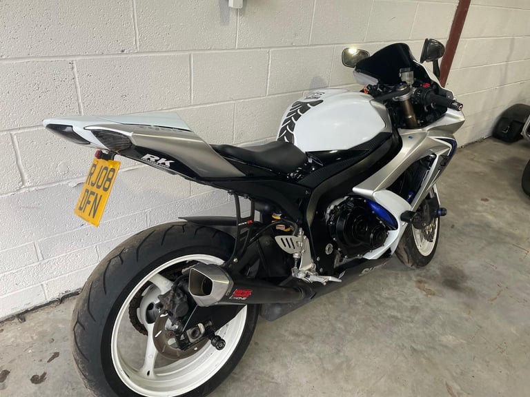 2008 - SUZUKI GSXR600 K8 - GSXR - RACE EXHAUST - USED MOTORCYCLE 