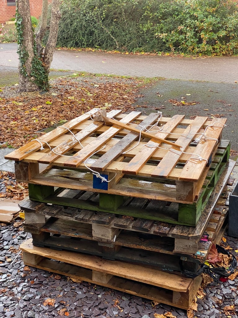 image for Used pallets for free x 5