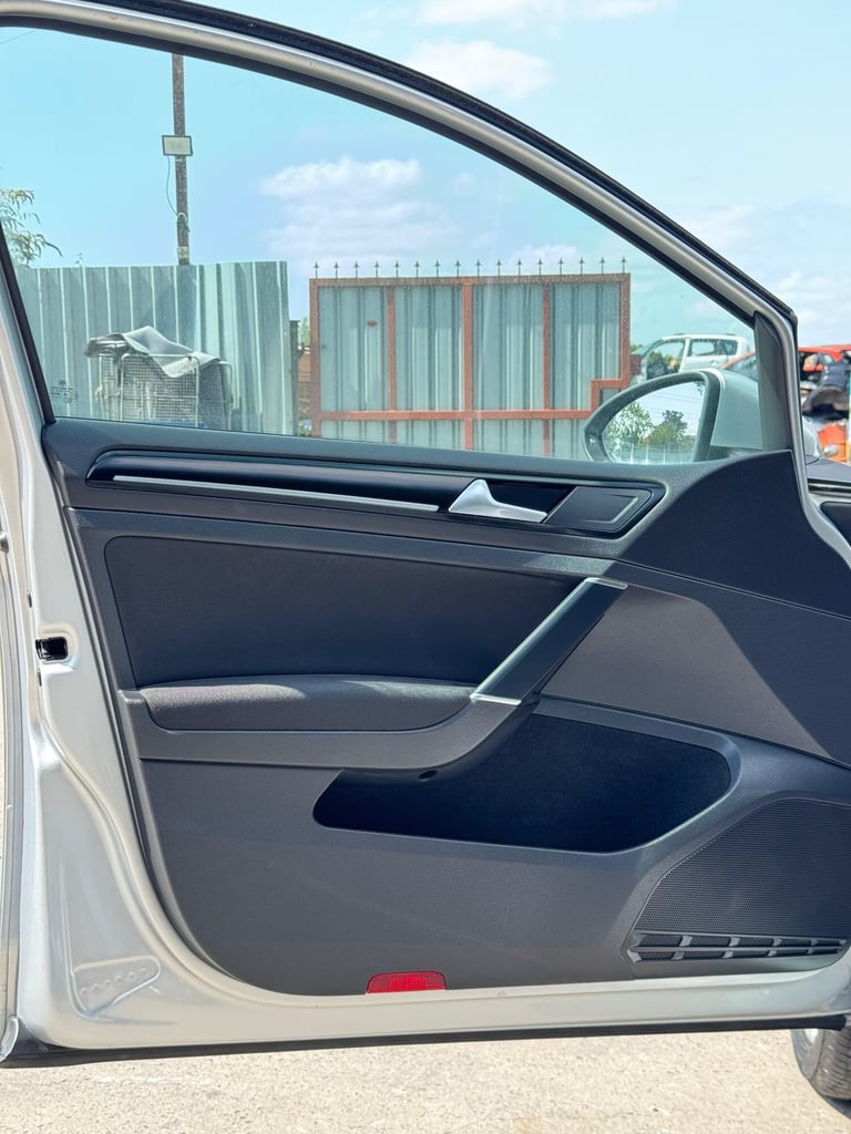 2025 Volkswagen Golf 1.4 tsi bluemotion DSG  Hatchback PETROL Automatic