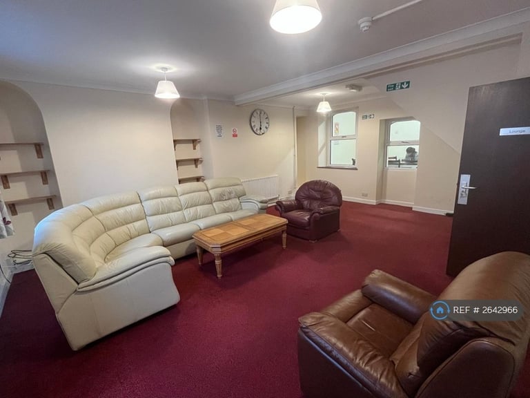 1 bedroom in Neath Road, Swansea, SA6 (#2642966)