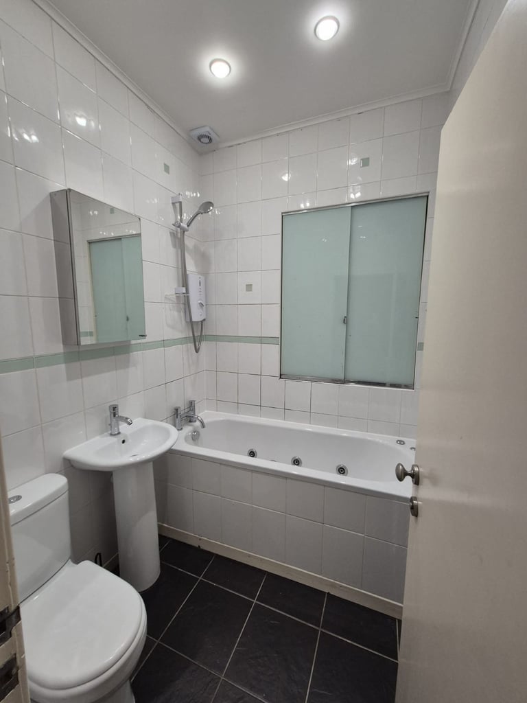 Flat for sale in AB25 catchment area