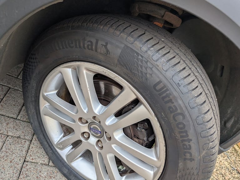 Volvo xc90 selling for spares and repairs 