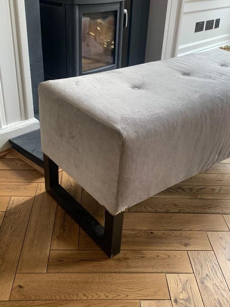 Bench in Velvet Grey