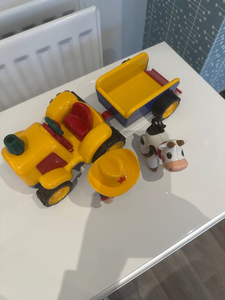 Vintage (2007) TOLO FIRST FRIENDS Tractor and Trailer - Age 1-5