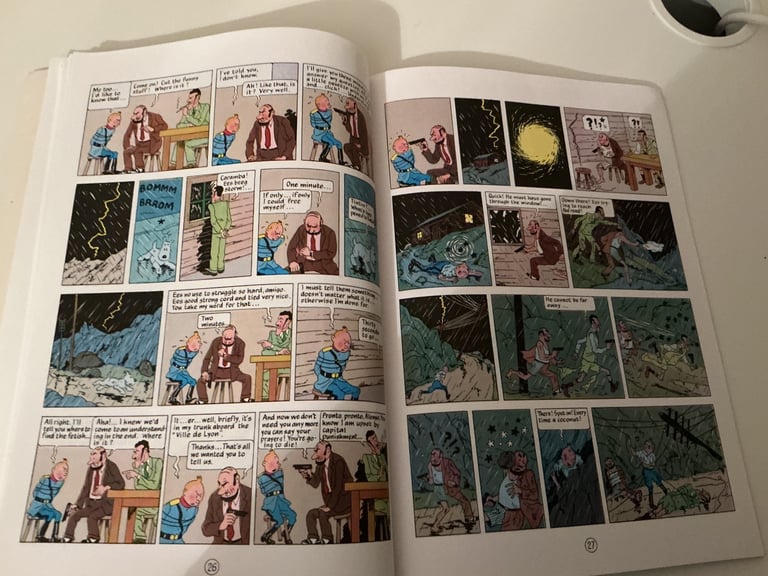 TINTIN ADVENTURES. THE BROKEN EAR.