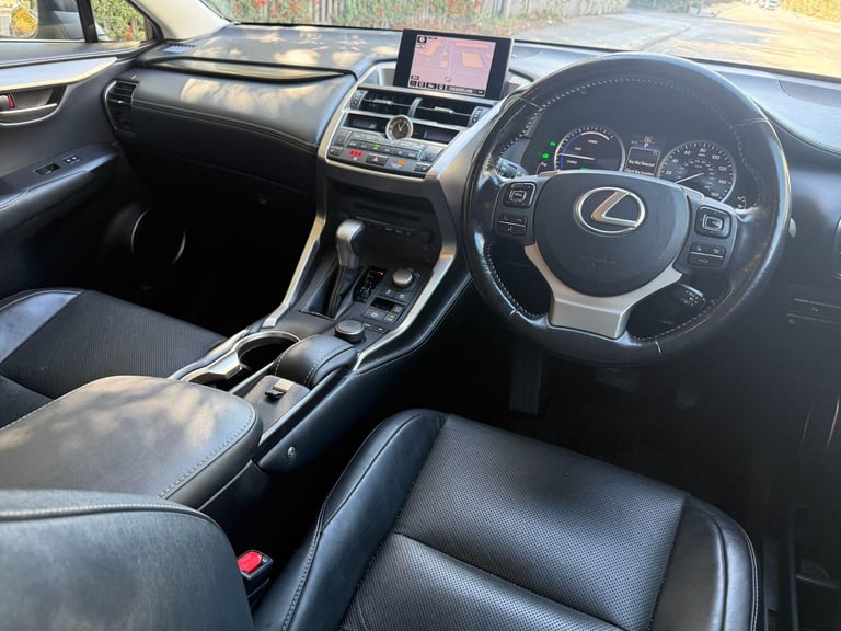 2015 Lexus NX 2.5 300h Luxury SUV 5dr Petrol Hybrid E-CVT 4WD Euro 6 (s/s) (197 ps) ESTATE Petrol...