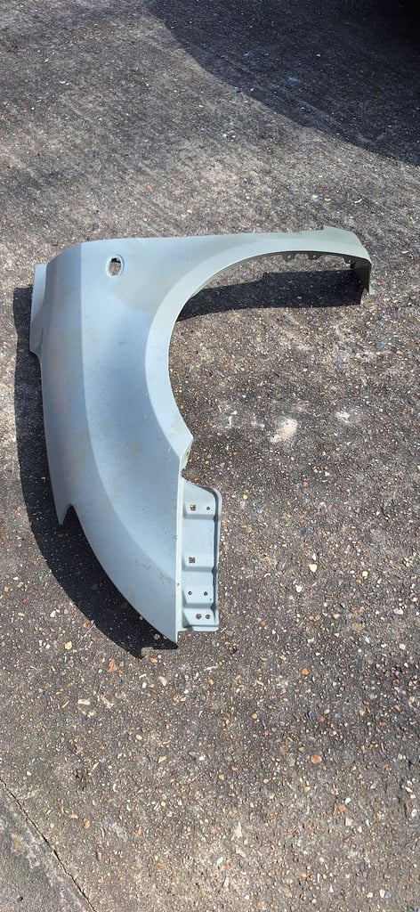 image for Suzuki Swift 2010  Left front Wing
