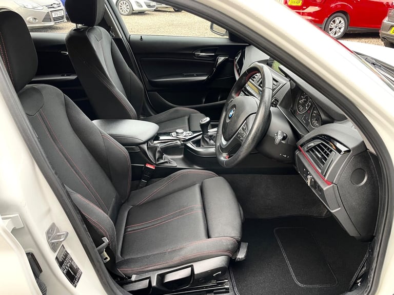 2017 BMW 1 Series 118i [1.5] Sport 5dr [Nav] HATCHBACK PETROL Manual