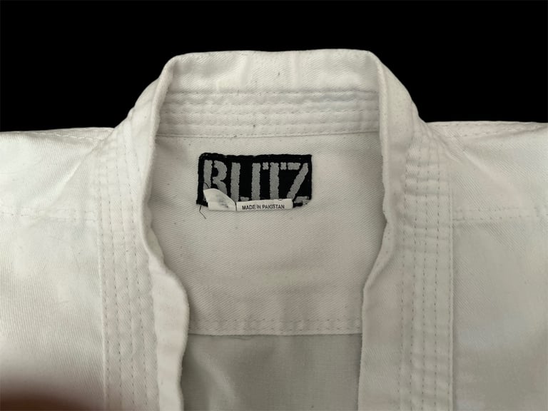 Blitz Complete Lightweight Karate Gi 6oz & Belt Size Inside Leg 22”-25”