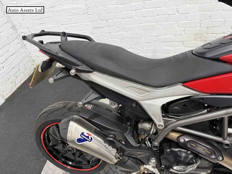 2014 Ducati Hyperstrada 821 821 Naked Petrol Manual Euro 3 (104 ps) Naked Petrol Manual