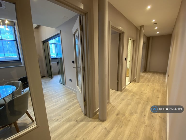 2 bedroom flat in Charlotte Street, Manchester, M1 (2 bed) (#2654389)