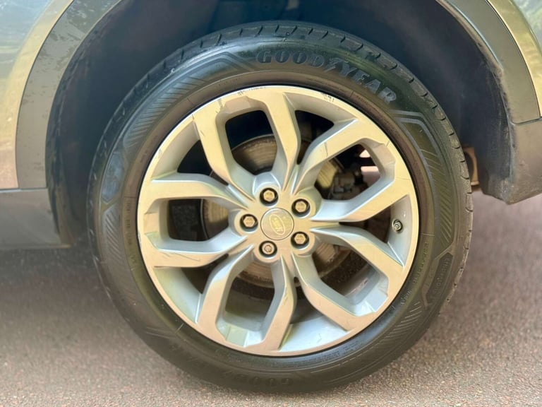 2015 Land Rover Discovery Sport 2.2 Discovery Sport HSE SD4 Auto 4WD 5dr SUV Diesel Automatic